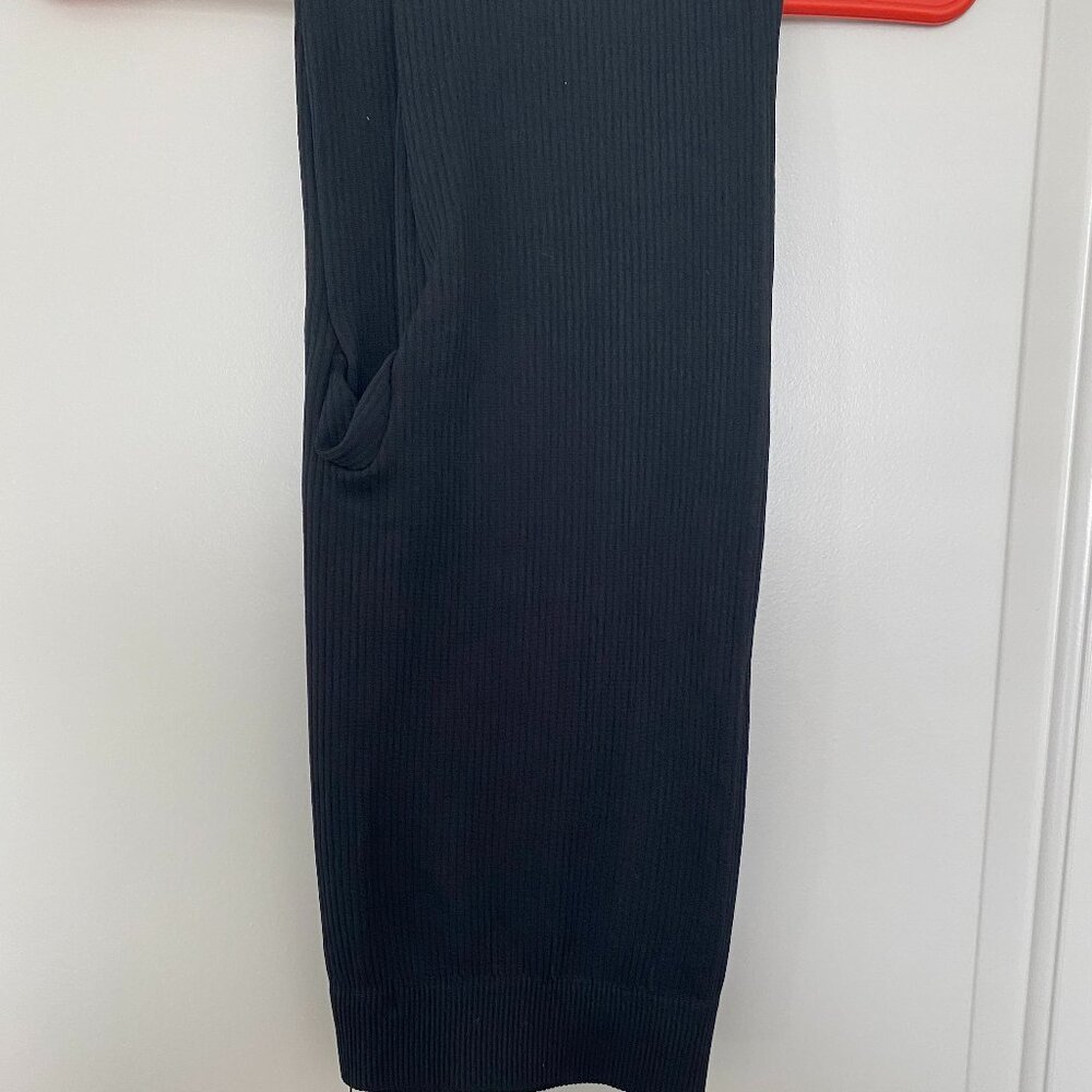 Reyna Ribbed Seamless Legging - Black (Fashion Nova)